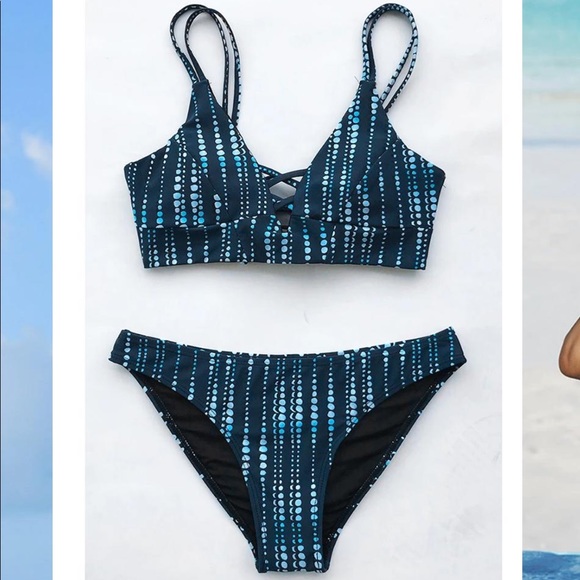 Blue bikini - Picture 1 of 1